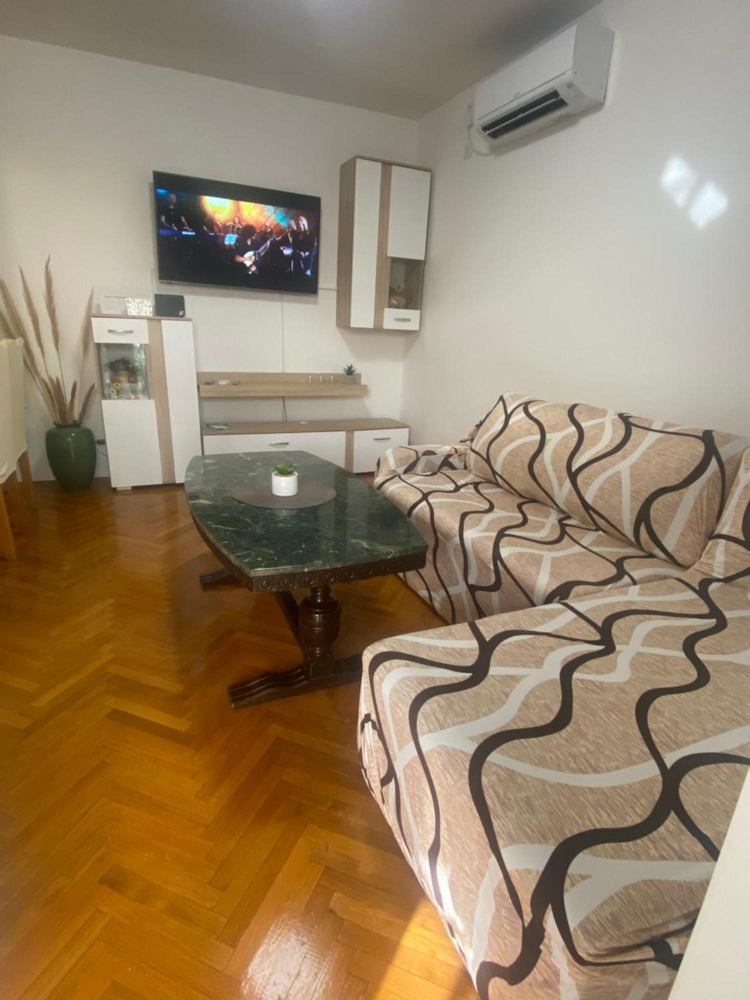 Apartman Stefan Karlobag Exterior photo